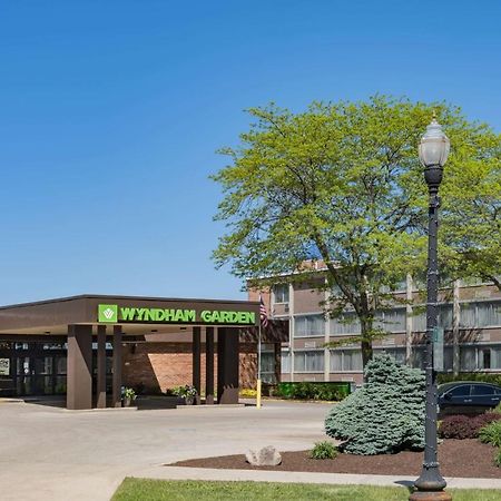 Wyndham Garden Kenosha Harborside Hotell Exteriör bild