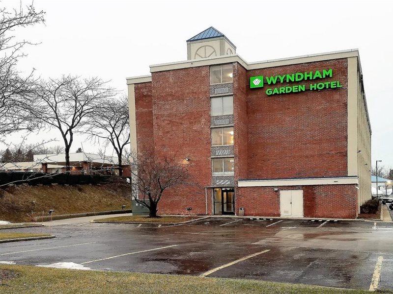 Wyndham Garden Kenosha Harborside Hotell Exteriör bild