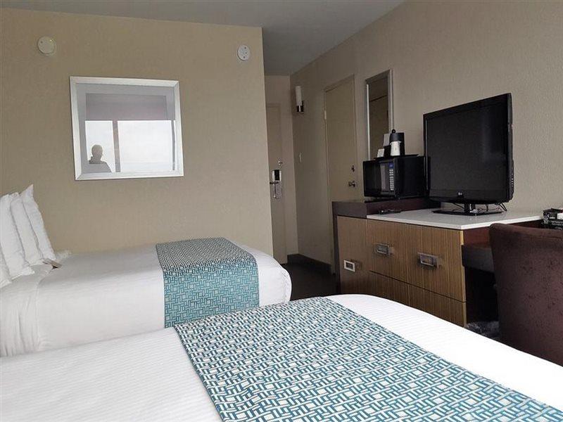 Wyndham Garden Kenosha Harborside Hotell Exteriör bild