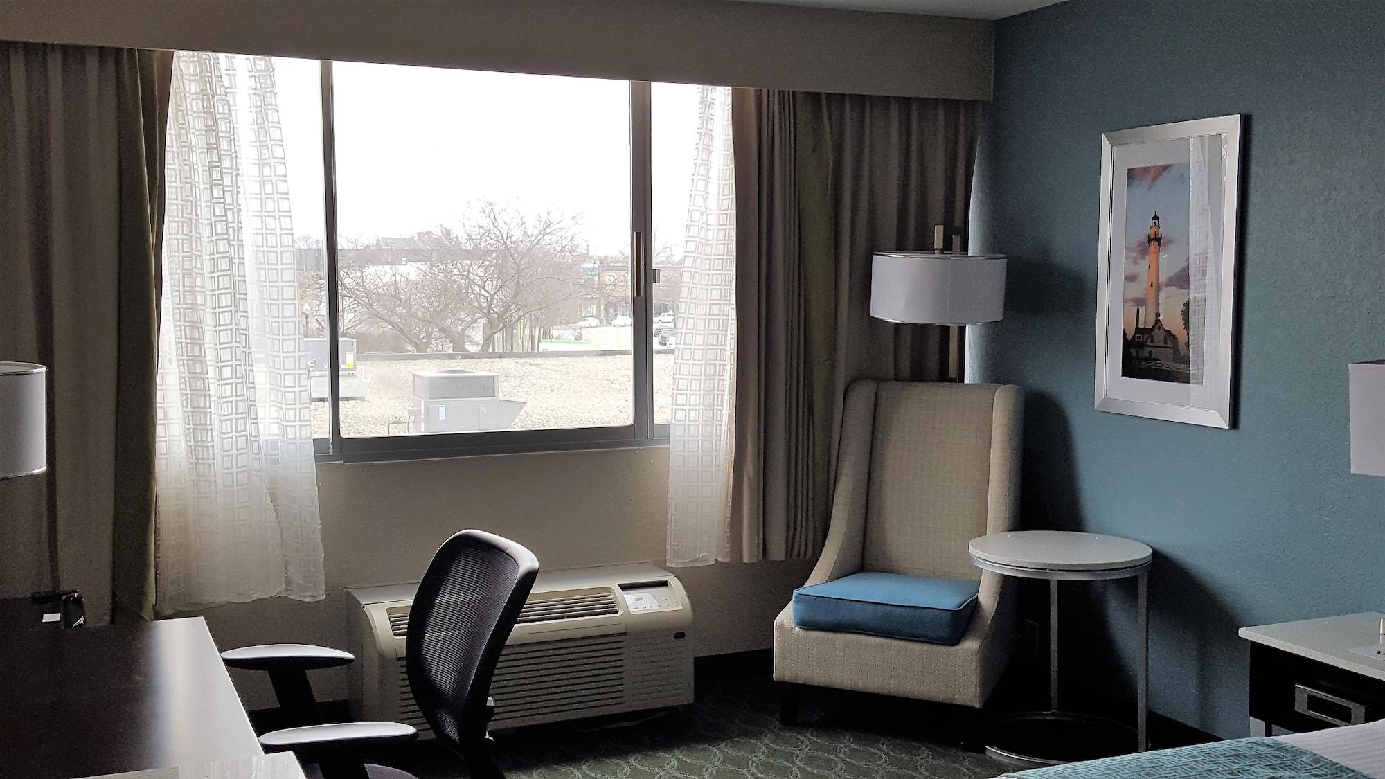 Wyndham Garden Kenosha Harborside Hotell Exteriör bild