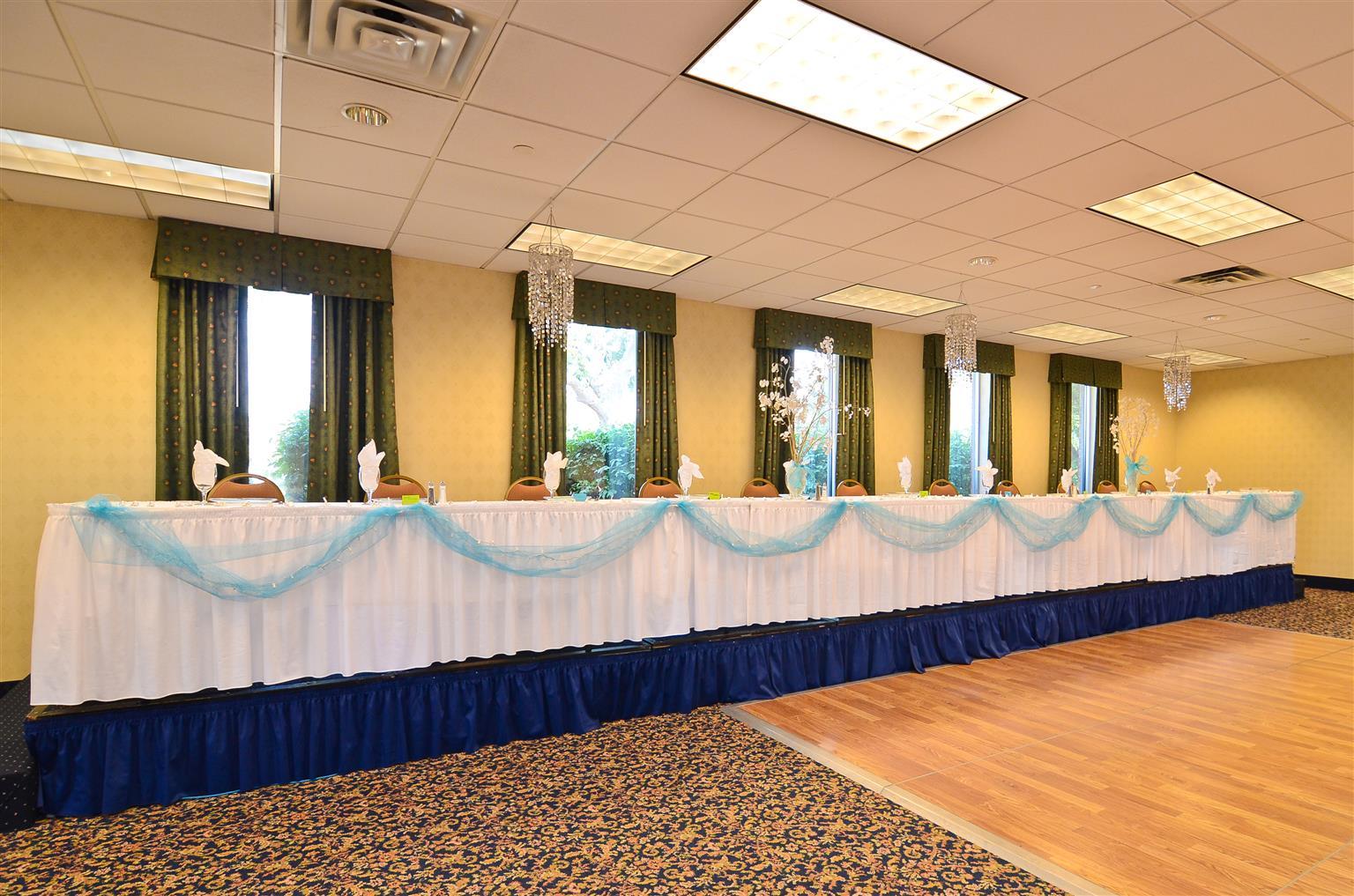 Wyndham Garden Kenosha Harborside Hotell Restaurang bild