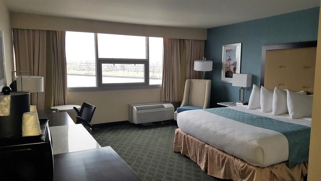 Wyndham Garden Kenosha Harborside Hotell Exteriör bild