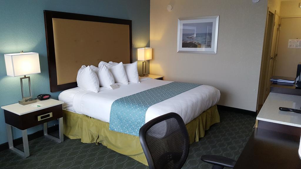 Wyndham Garden Kenosha Harborside Hotell Exteriör bild