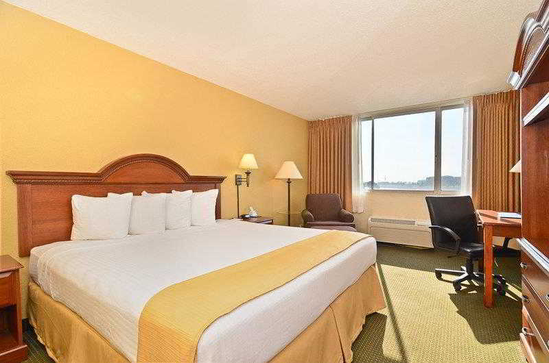 Wyndham Garden Kenosha Harborside Hotell Exteriör bild